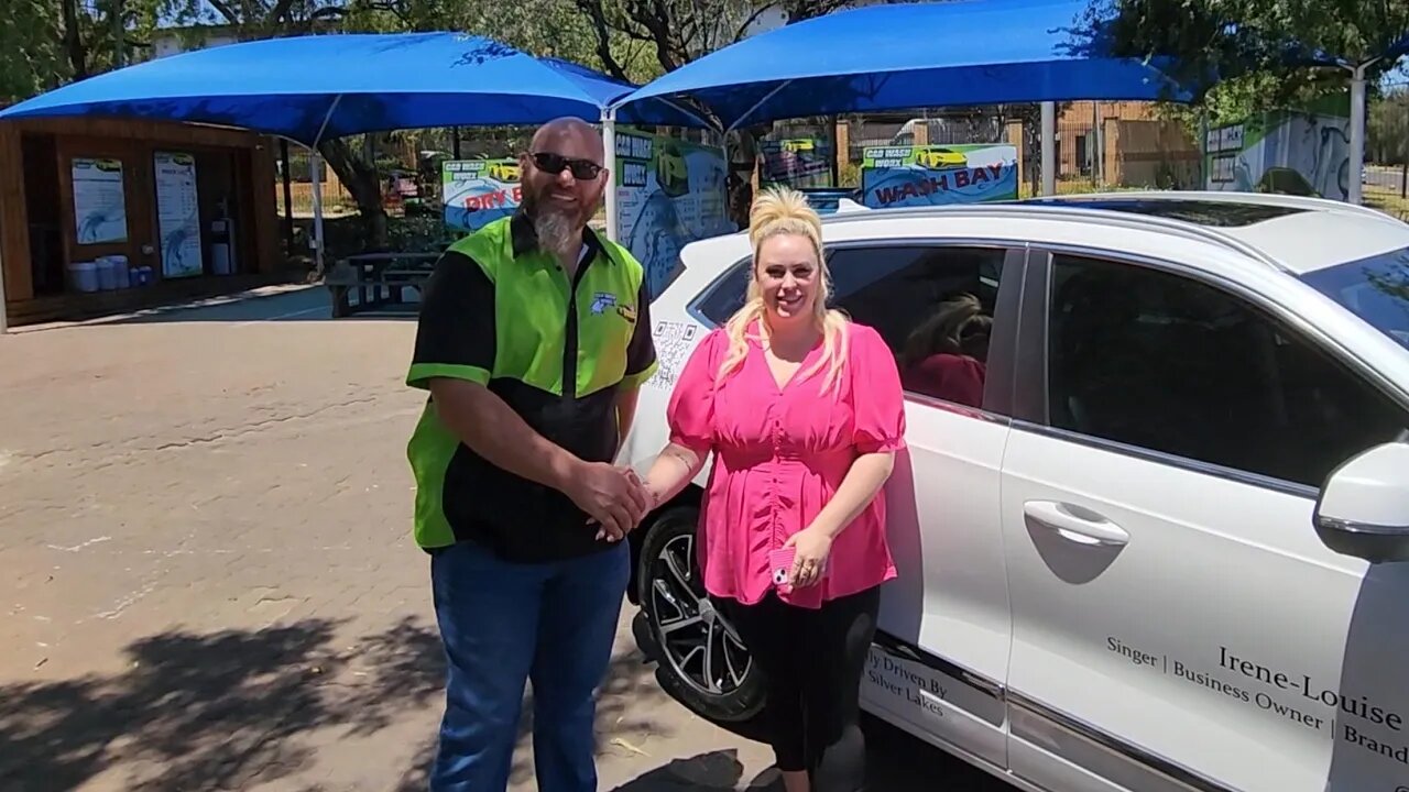 Irene-Louise Van Wyk at CarWash Worx Castle Walk with Roche Swanevelder