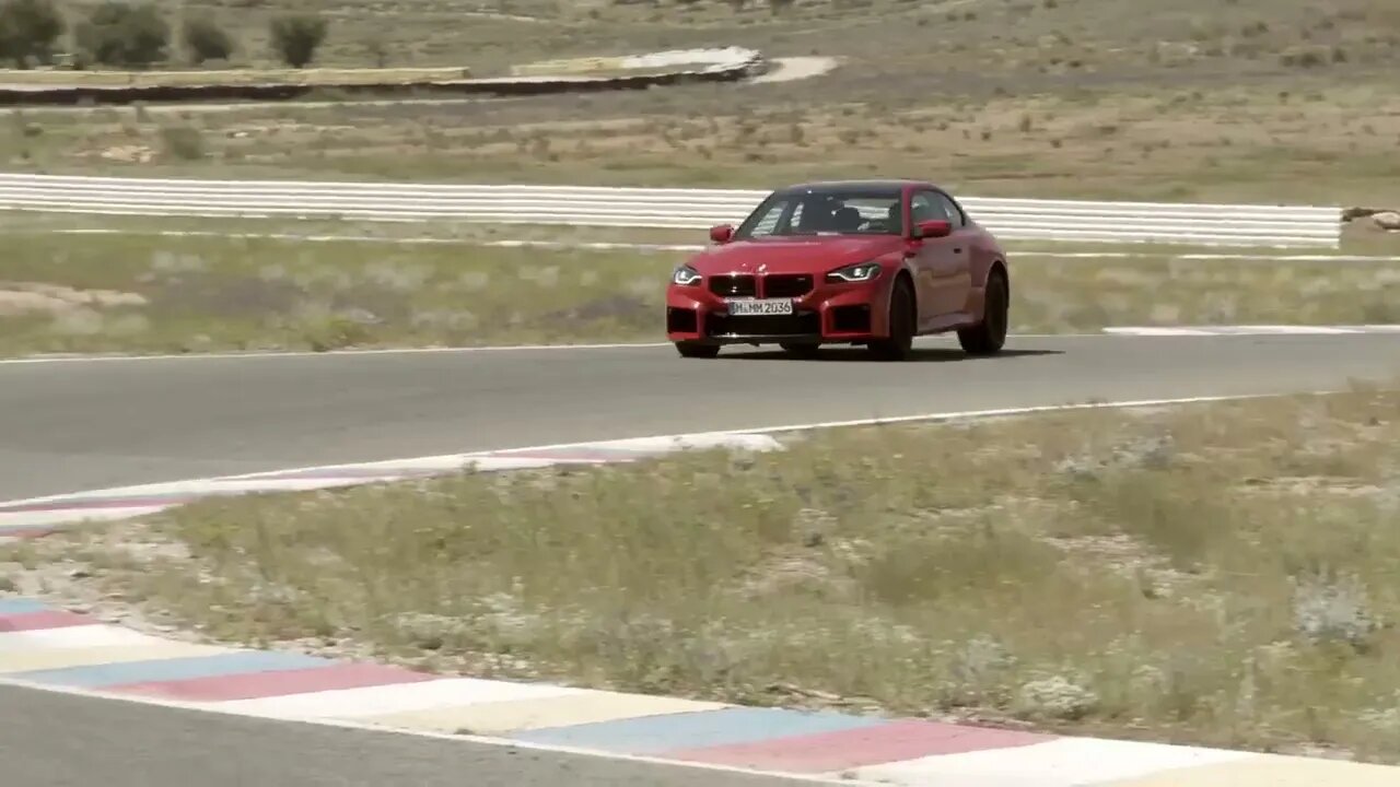 New BMW M2 G87 (2023) | DRIFTING, Slow Motion & EXHAUST Sound-8