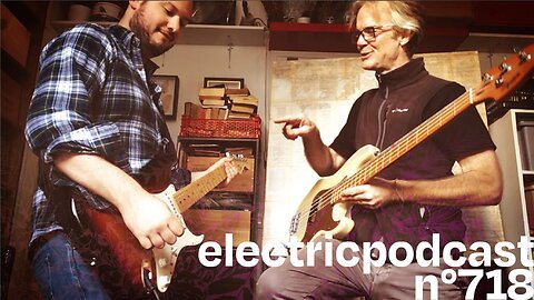 Jam session with Juan of Lorraine Bleu on electric guitar and Paul of Nabucco Dinosaur on bass !