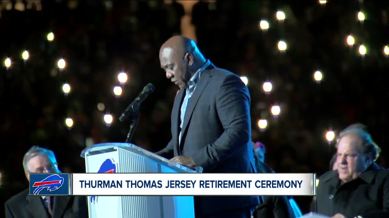 Bills retire Thurman Thomas' number 34 during MNF