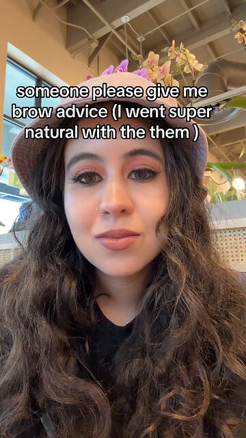 #thickeyebrows #givemeadvicetoglowup #glowupadvice #bebrutal #makeup #beauty #hi #greeneyes #latina