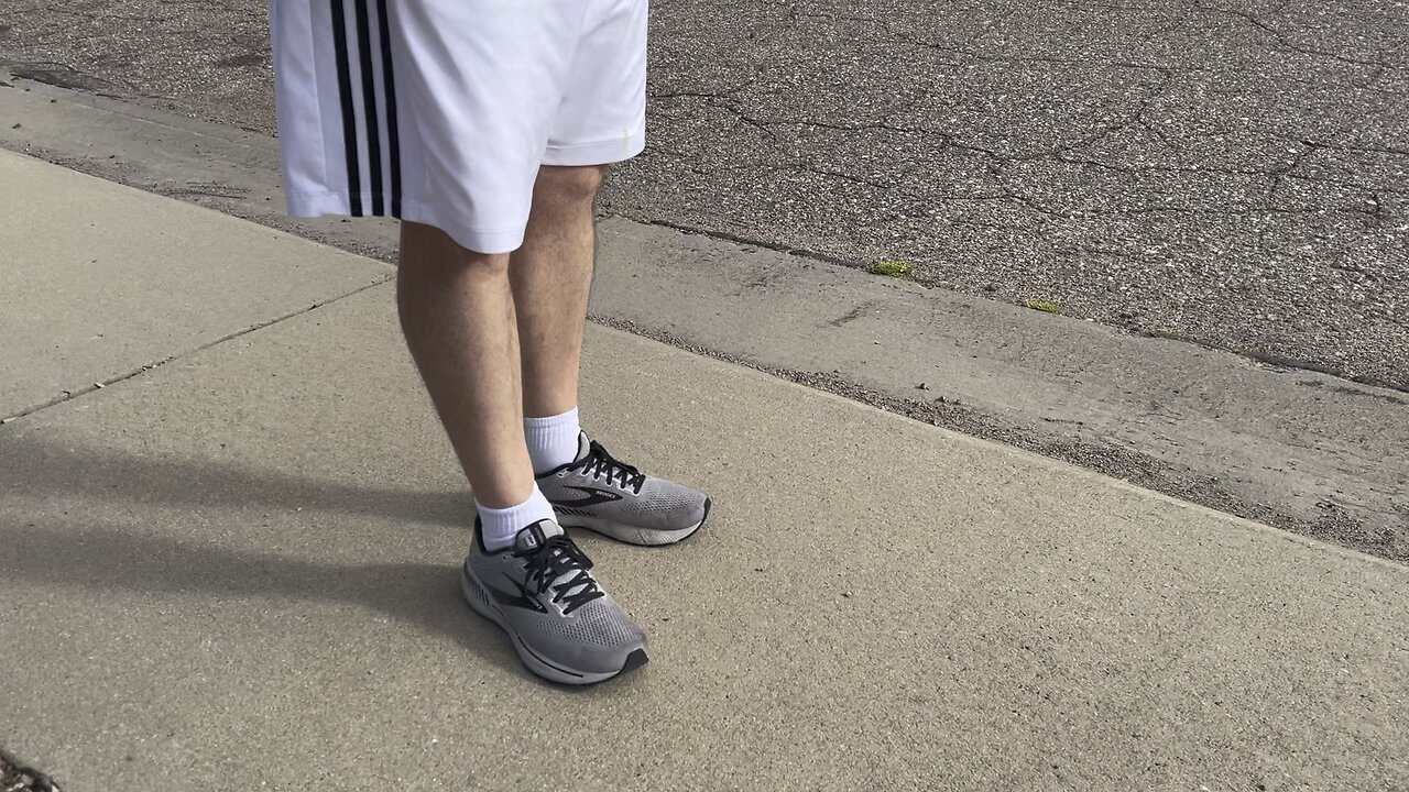 This is a pair authentic brooks shoes