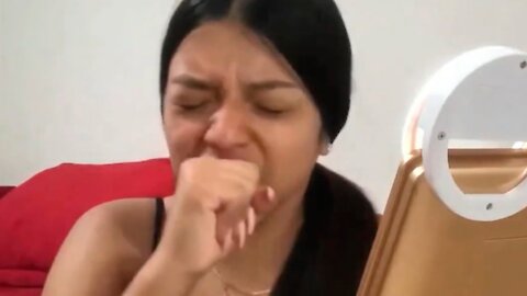 Multiple Sneezes [Funny Sneezes] 1