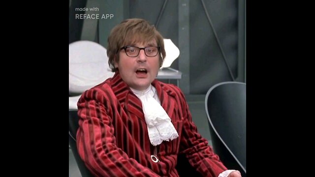 Ironmanduck as Austin Powers