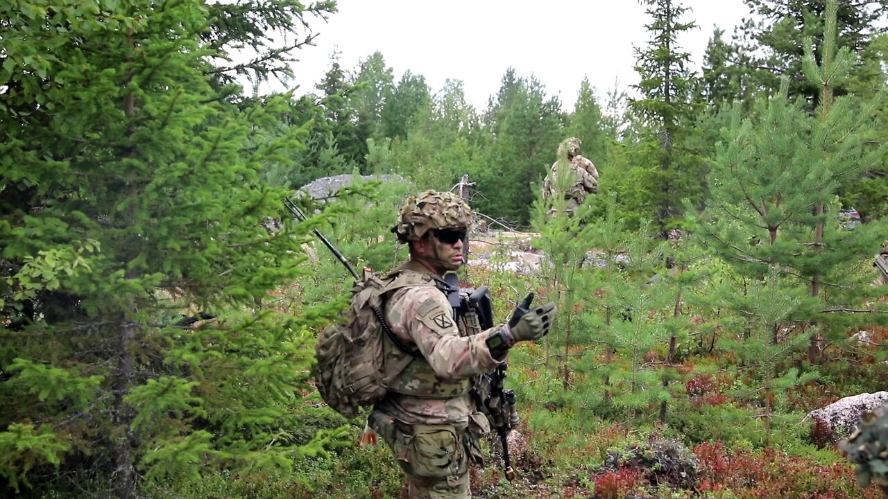 101st Soldiers team up with Finnish soldiers during Live-Fire Exercise