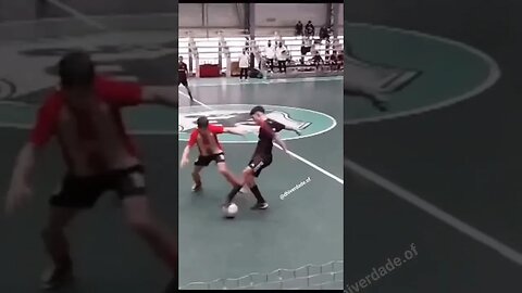 REALMENTE NÃO SEI O QUE FOI MAIS INTERESSANTE NESSE VÍDEO ME AJUDA AÍ KKK #viral #futebol #shortsvi