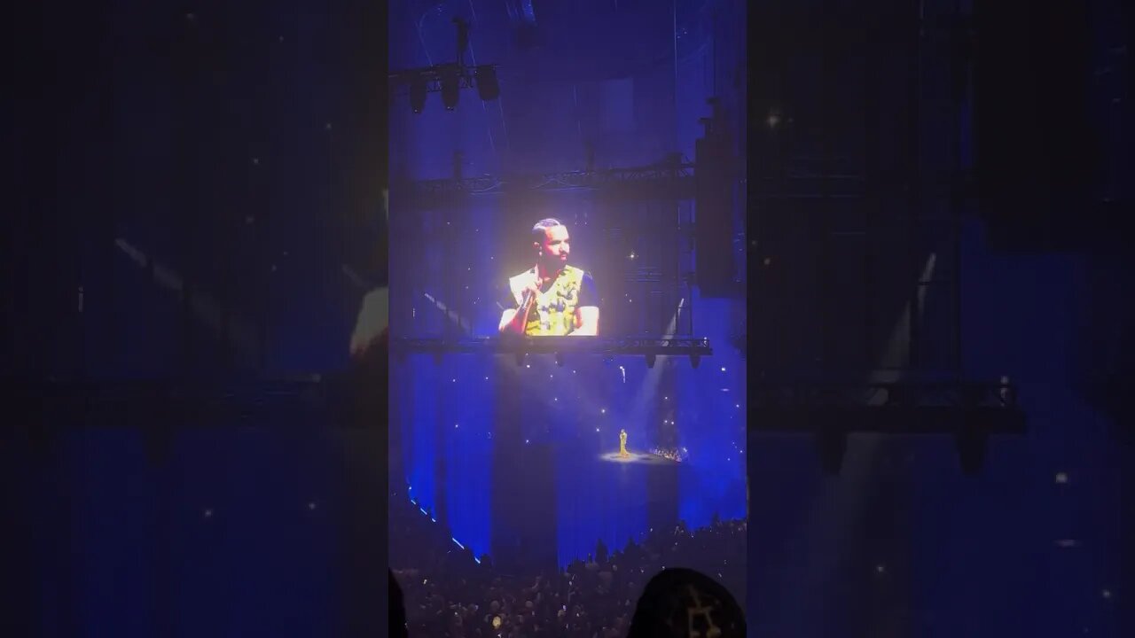 Drake Only wants Bras At his shows