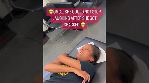 OMG *SATISFYING REACTION *~ SHE COULD NOT STOP LAUGHING AFTER SHE GOT CRACKED!😂👍🏻🤣
