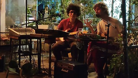 פרנסיס ויהלי - מכה אפורה המקורי