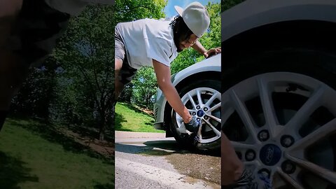 DIRTY TO CLEAN 🫧🪥 #viral #video #nashville #vlog #tennessee #wheels #cleaning #car #share #detailing