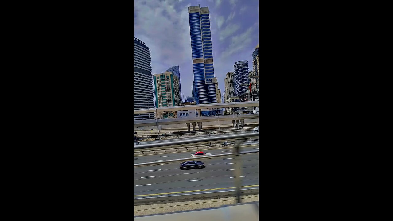 Dubai metro train