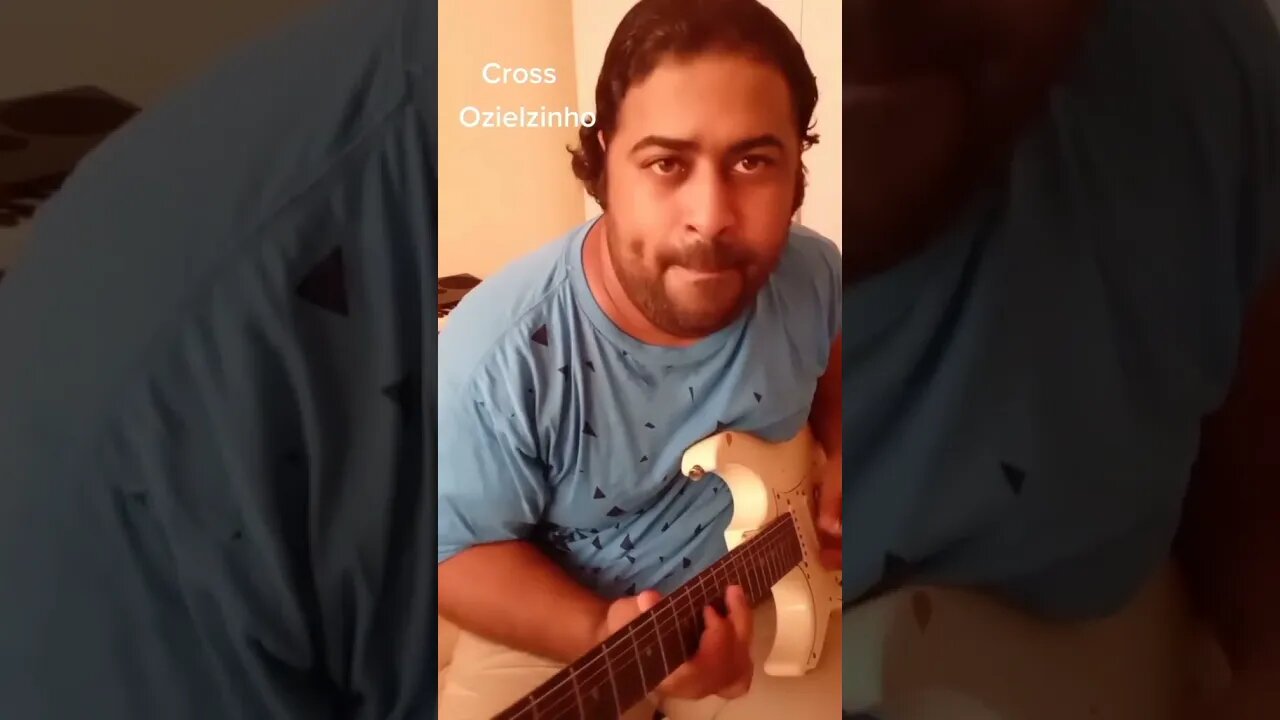 Tocando um trecho da música cross do Ozielzinho #cover #cross #ozielzinho #guitarra #lick #fy