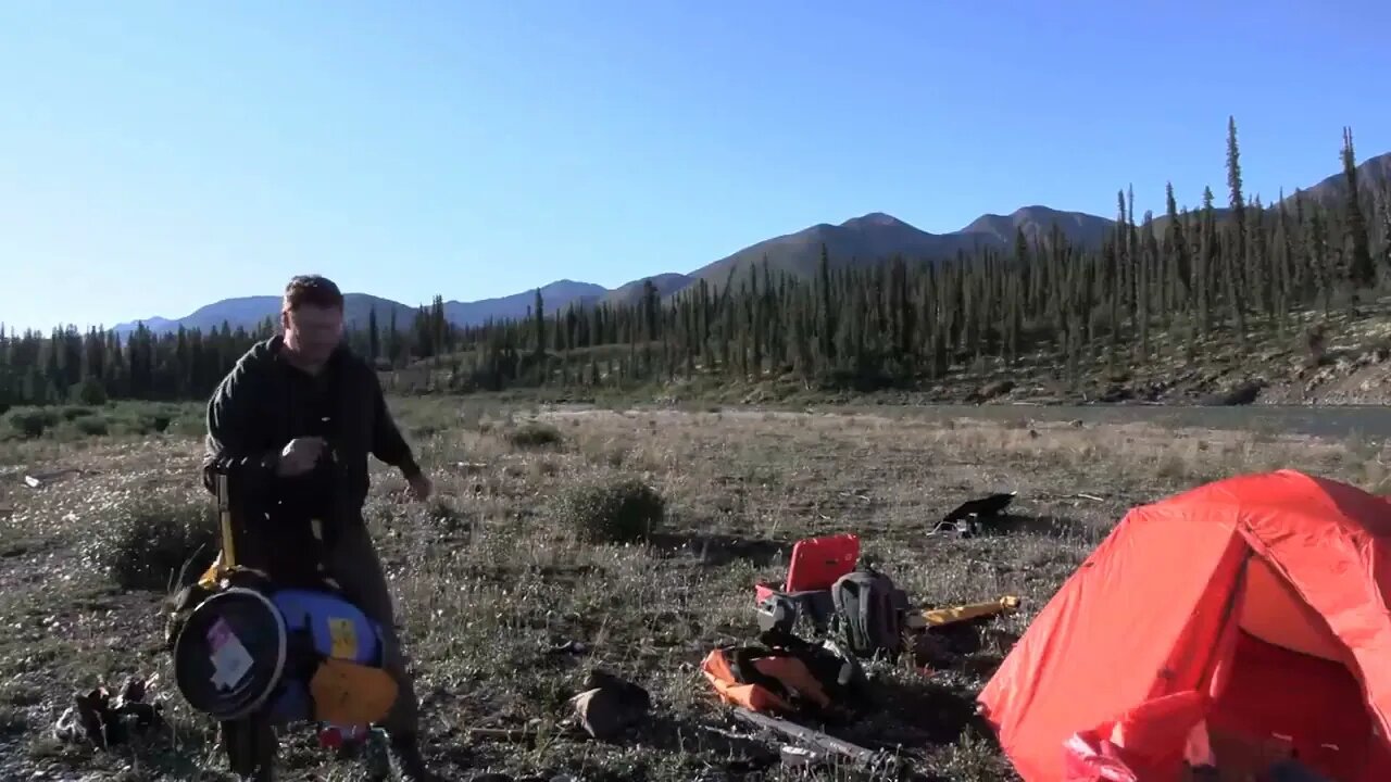 11 Days Solo Camping in the Yukon Wilderness - E.5 - Spectacular Mountains & Arctic Grayling @ 2