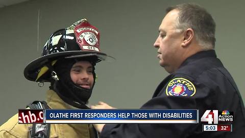 Safety class introduces those with disabilities to first responders