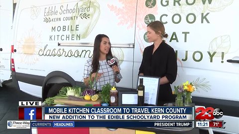 Edible Schoolyard Project Unveils Mobile Kitchen Classroom