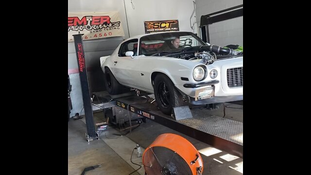 72 camaro destroys the dyno