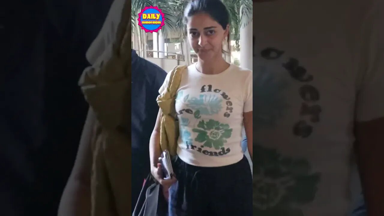 Ananya Panday Returns Mumbai Spotted At Airport