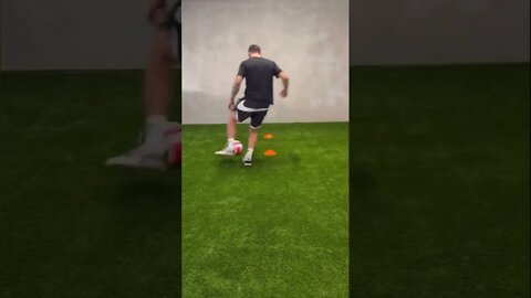 SOCCER DRILLS | INSIDE-OUTSIDE TOUCH 💯⚽️