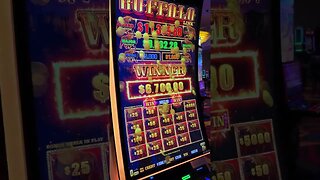 HUGE HUGE JACKPOT!