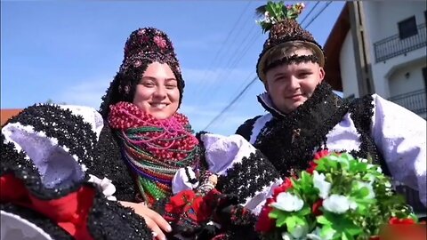 Traditional Weddings in Transylvania - Then vs. Now