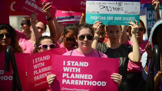 Planned Parenthood Is Suing The Health And Human Services Department