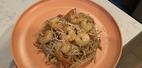 Skinny Cajun Shrimp Alfredo Pasta