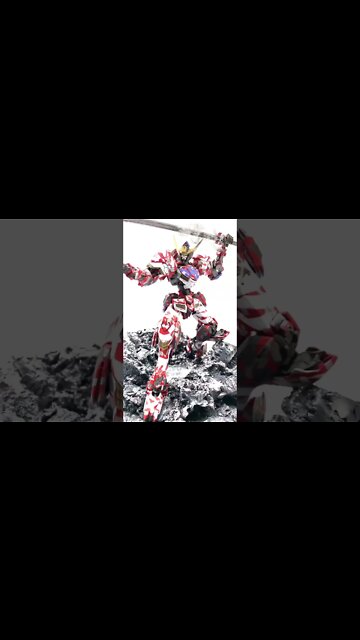 Camouflage Barbatos with Diorama. I highly recommend this Anime and model Kit 10/10 IBO check it