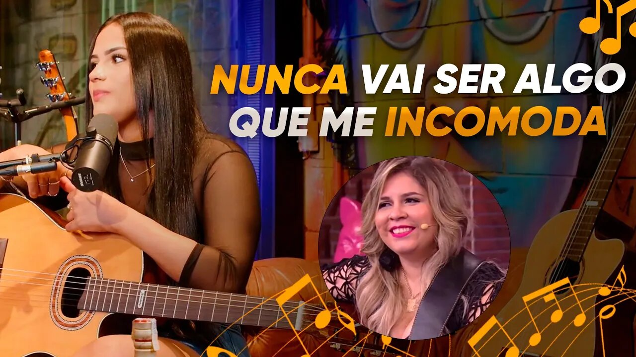 como a ALEXIA fica com as comparações com a MARÍLIA MENDONÇA?