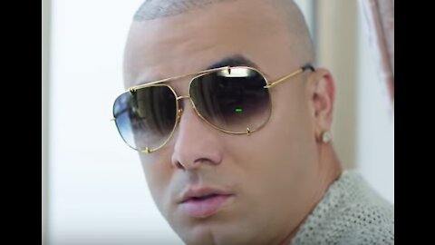 Wisin - Escápate Conmigo (Official Video) ft. Ozuna