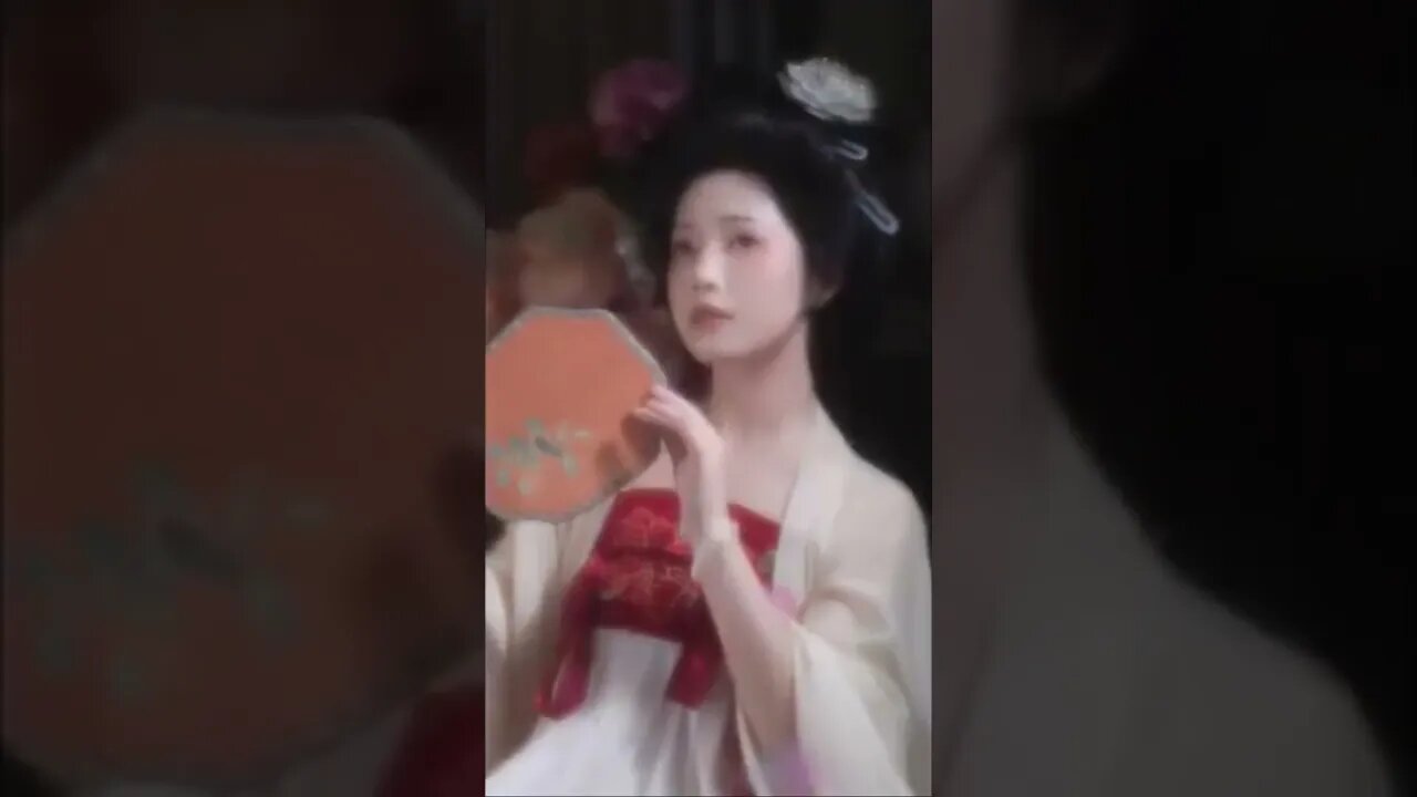 Pretty Chinese Girl Dresses Up Like A Traditional China Doll