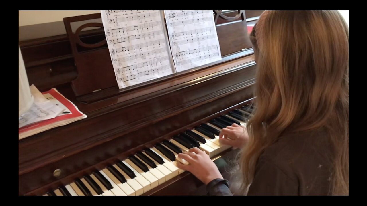 (Live... Or Am I?) My Brother And Sister's Piano Recital Songs (Ep.12)