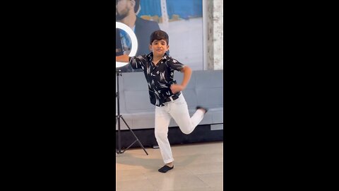 azadli best dance proformance out standind