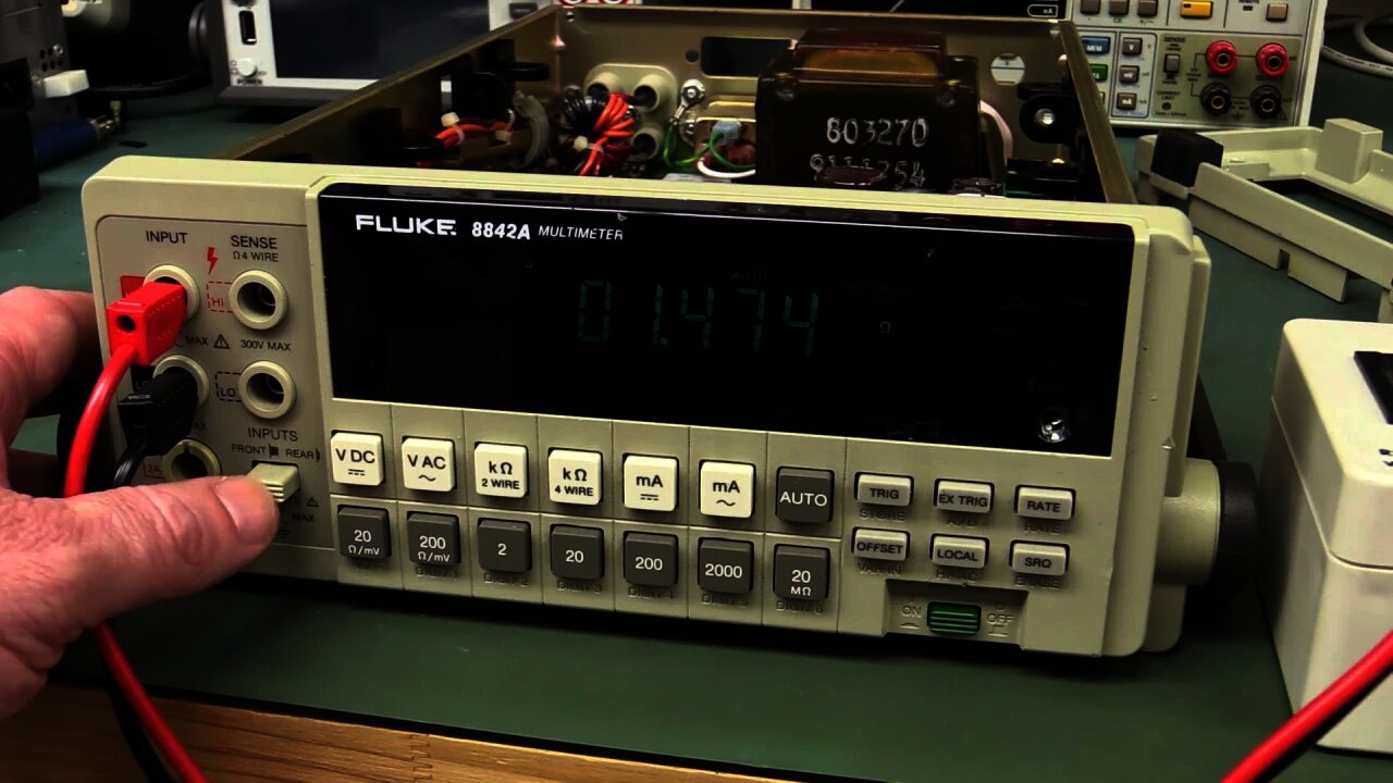 EEVblog #1012 - Best Bargain Ebay Bench Meter? - Fluke 8842A