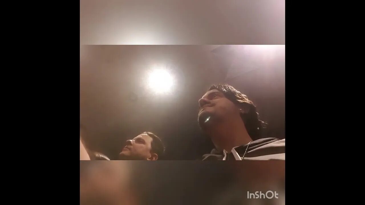 @VictorSarro CONVERSANDO COM VICTOR SARRO EM SEU SHOW DE STAND UP EM IPATINGA