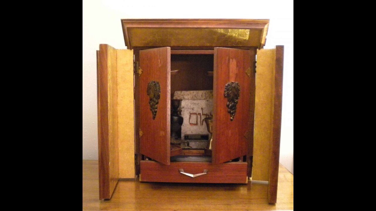 Psychic Focus on Dybbuk Boxes