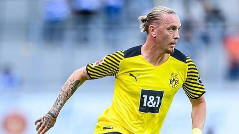 BVB Dortmund Player Marius Wolf (27) underwent Heart Surgery last November