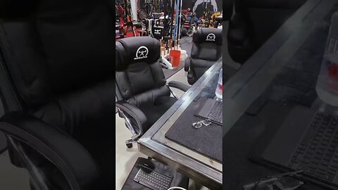 30 SECOND GYM TOUR: 🔥 BEST GYM IN THE WORLD 🔥