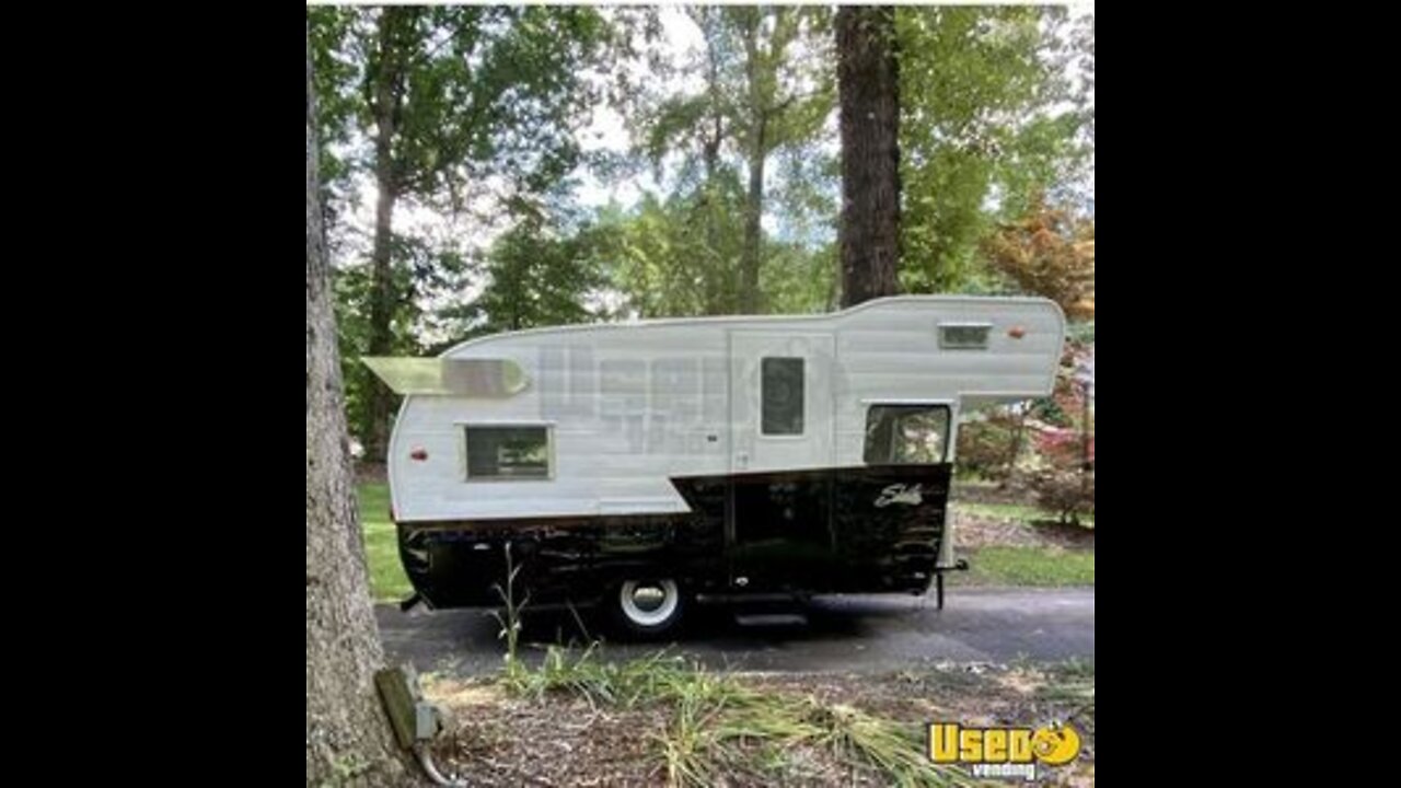 Vintage 1963 Shasta Astrodome Mobile Bar and Photo Booth for Sale in South Carolina