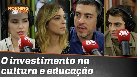 “Um país que não investe em cultura e educação está fadado a não questionar.”