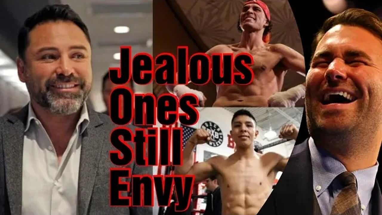 Is De La Hoya's ego preventing him from doing what's best for Jaime Munguia's career? #quickhits