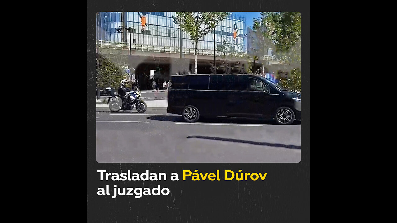 Llevan a Pável Dúrov al juzgado en un convoy de vehículos