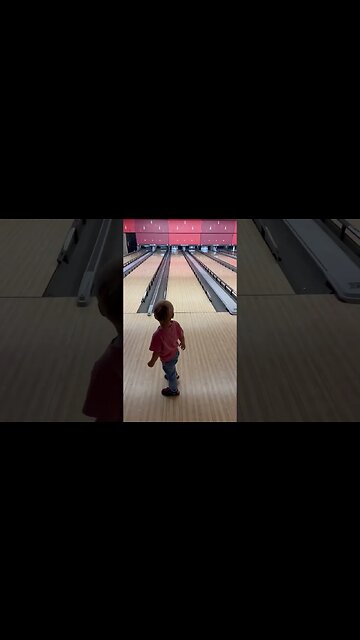 Little Bowler was Not expecting that!
