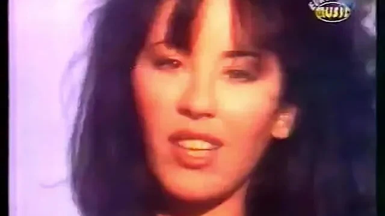 Ελίνα Κωνσταντοπούλου - Είναι που είμαι ερωτευμένη - EUROPE 1 @Europeonetv