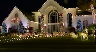 BEAUTIFUL CHRISTMAS LIGHTS DECORATION TO BRING YOU JOY