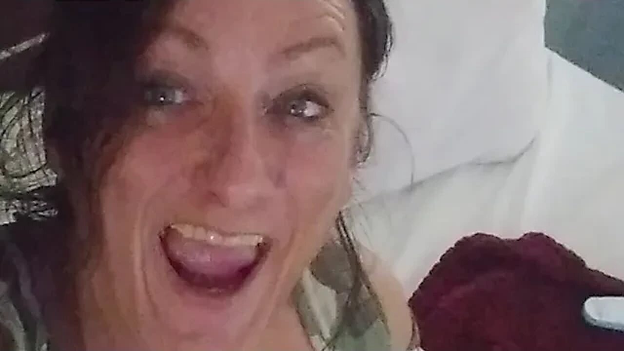 We Are (A)LIVE #SOCIAL HOUR