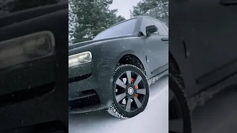 Rolls Royce Cullinan Custom Painted Calipers