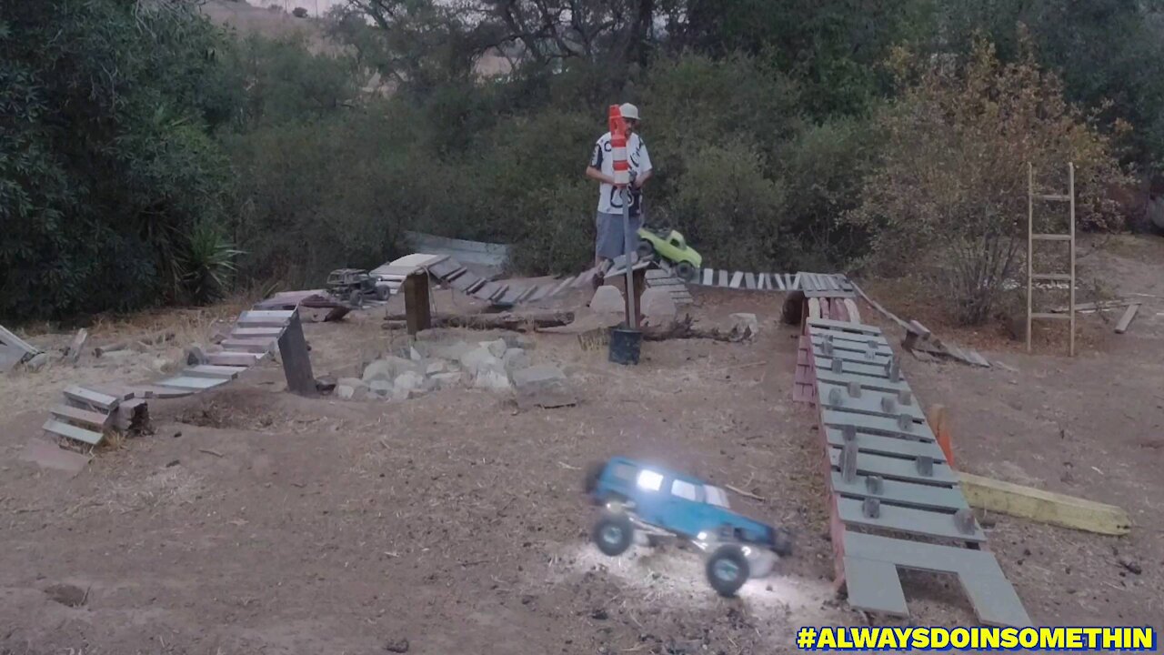 TF2 Marlin SCX10 WRAITH 1.9 backyard course