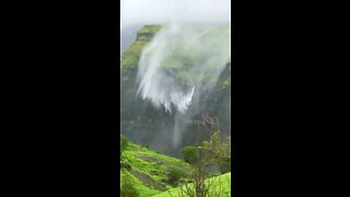 Cachoeira reversa