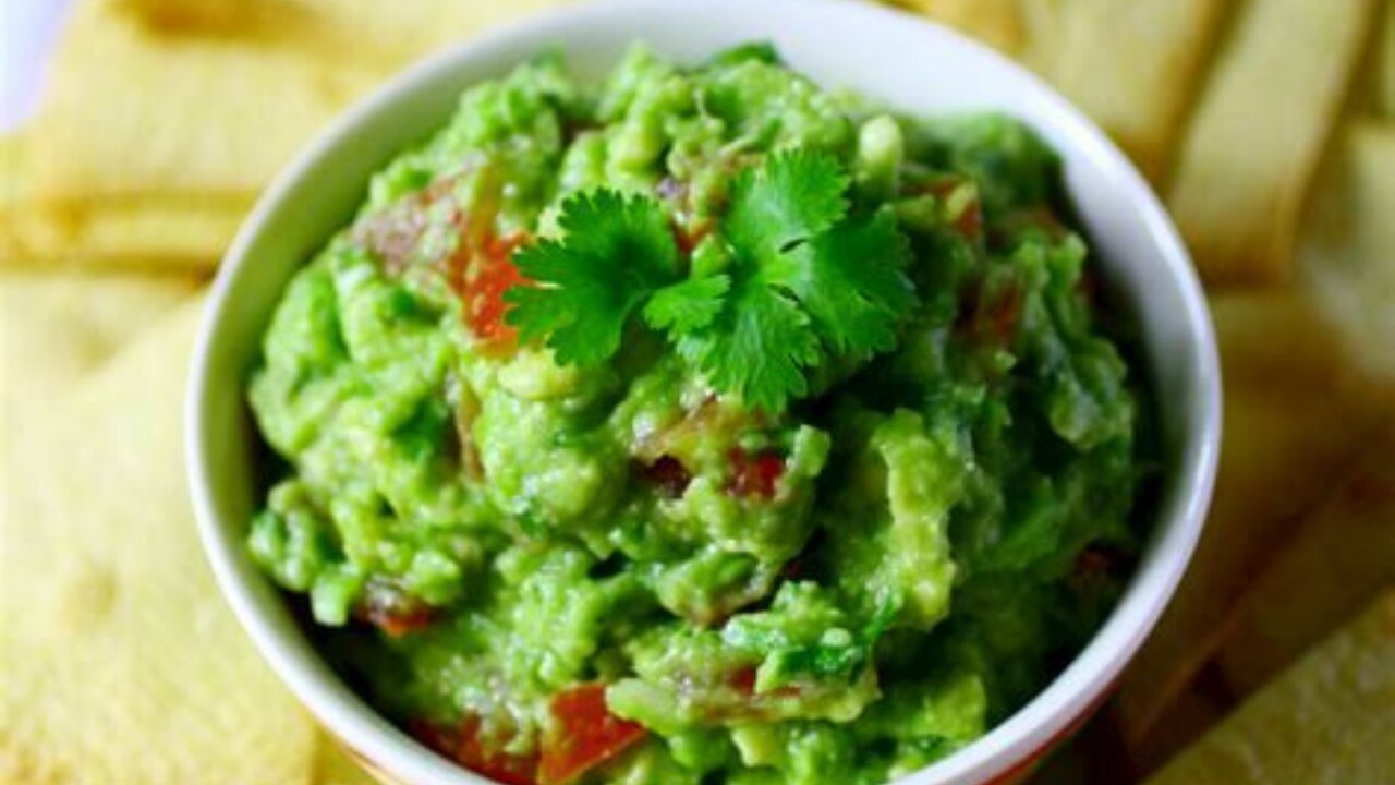 Easy and creamy | Delicious Guacamole