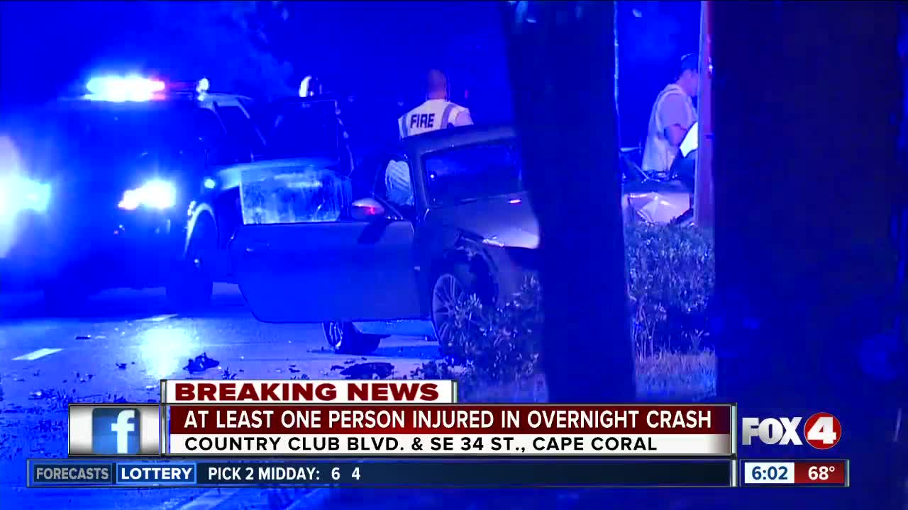 Serious crash closes Country Club Boulevard in Cape Coral